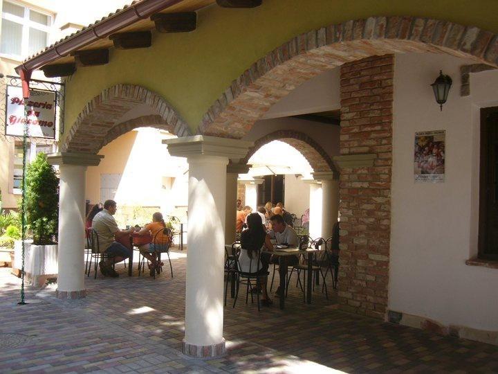 Penzion Da Giacomo Trencin Exterior foto